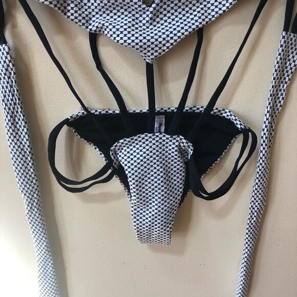 Mapale Swimsuit - Picture 5 of 9